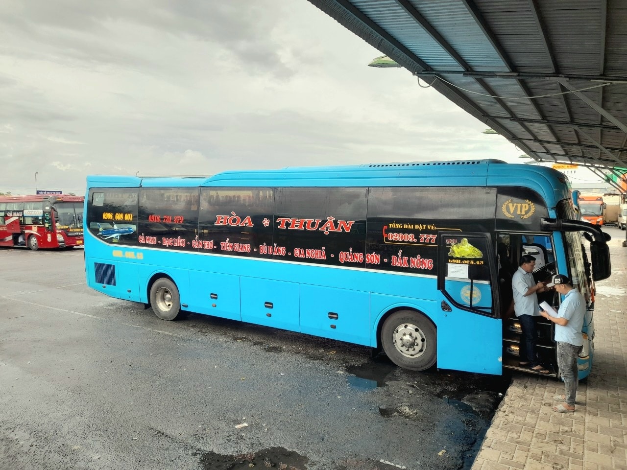 Xe khách Hòa Thuận sẵn sàng phục vụ tuyến Vĩnh Long Bình Phước