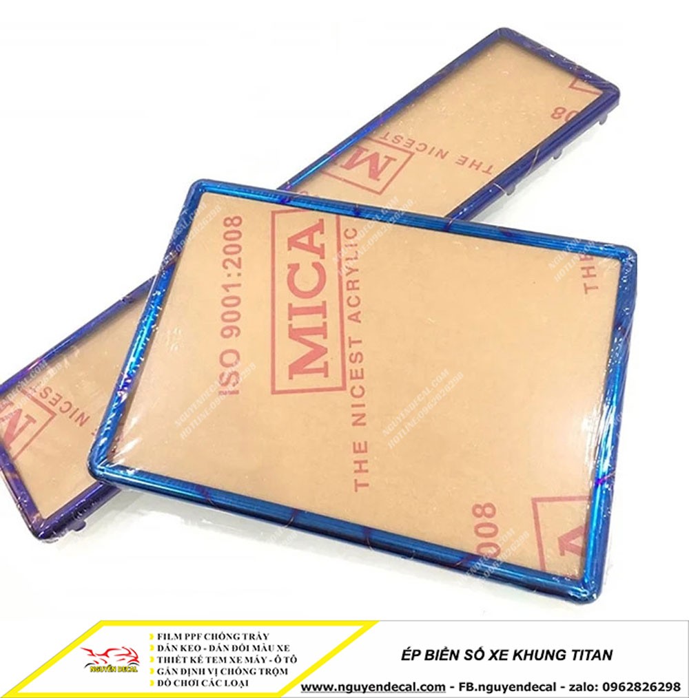 Mẫu khung biển số xe ô tô Titan 7 màu độc đáo