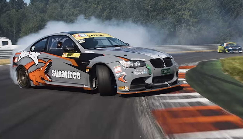 Kỹ thuật Drift Xe Ô Tô: Khám Phá Nghệ Thuật Lái Xe