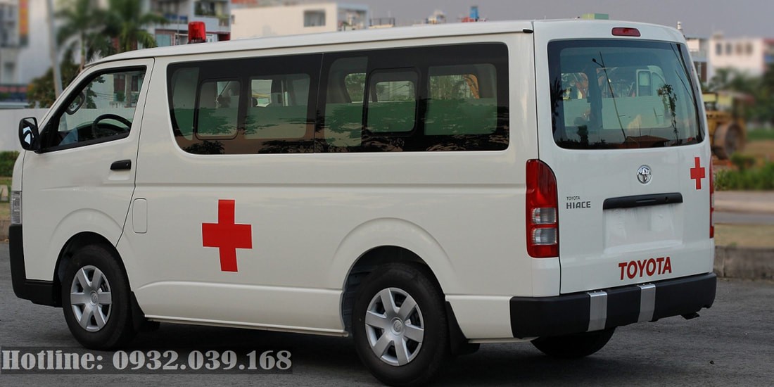 Thiết kế nhỏ gọn của xe ô tô cứu thương Toyota Hiace nóc thấp