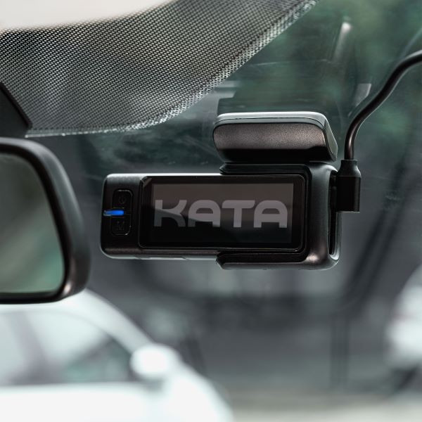 Camera hành trình KATA KD002 lắp đặt trên xe ô tô Beetle Dune