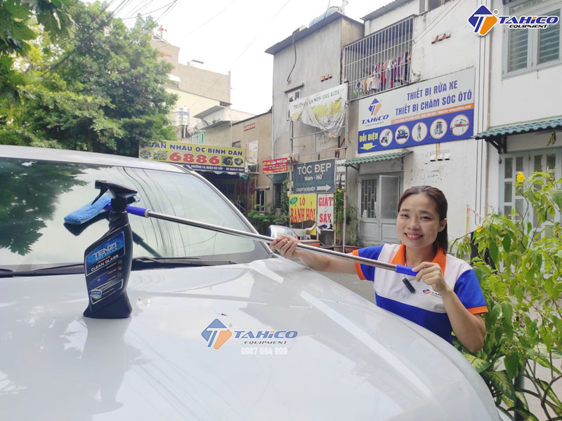 Nước lau kính xe ô tô Tenzi Clean Glass được phân phối chính hãng