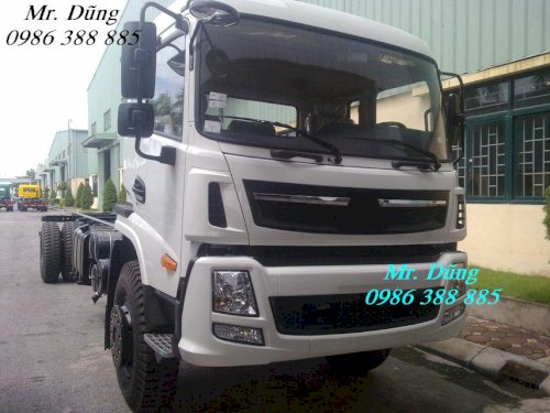 Xe tải thùng Cuulong đang đỗ
