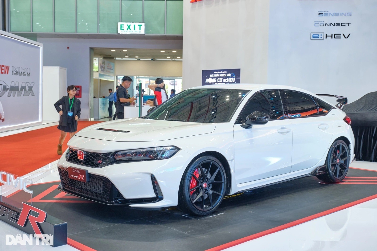 Honda Civic Type R tăng giá mạnh