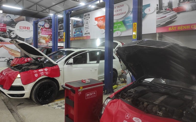gara chuyên sửa xe ô tô ngập nước