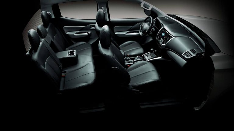 Ghế ngồi và tiện nghi bên trong xe Triton 2018 cũ