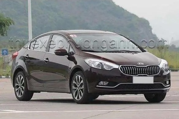 Xe Kia K3 cho thuê 4 chỗ
