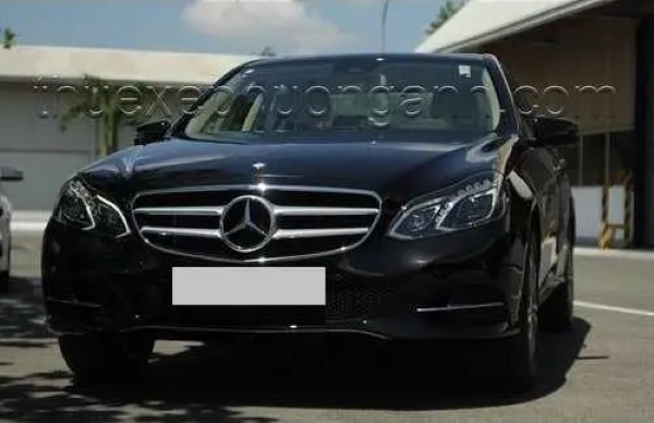 Xe Mercedes-Benz cho thuê 4 chỗ cao cấp
