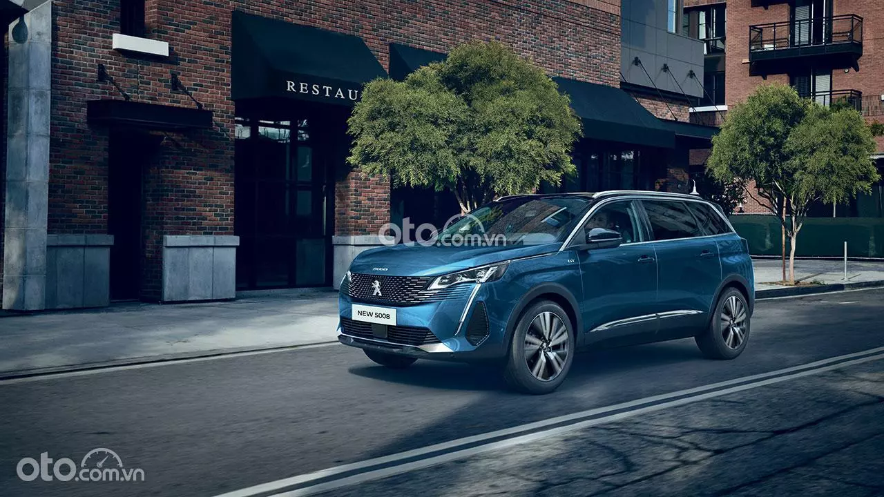 Một góc ngoại thất xe Peugeot 5008 lắp ráp tại Việt Nam - Bảng giá Peugeot 5008