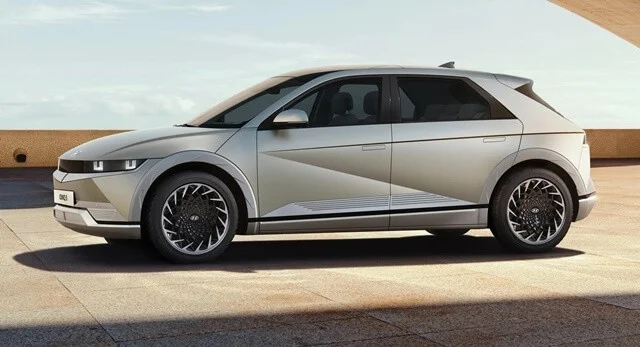 Hyundai Ioniq 5 2024: Giá lăn bánh ưu đãi, Đánh giá xe & Thông số