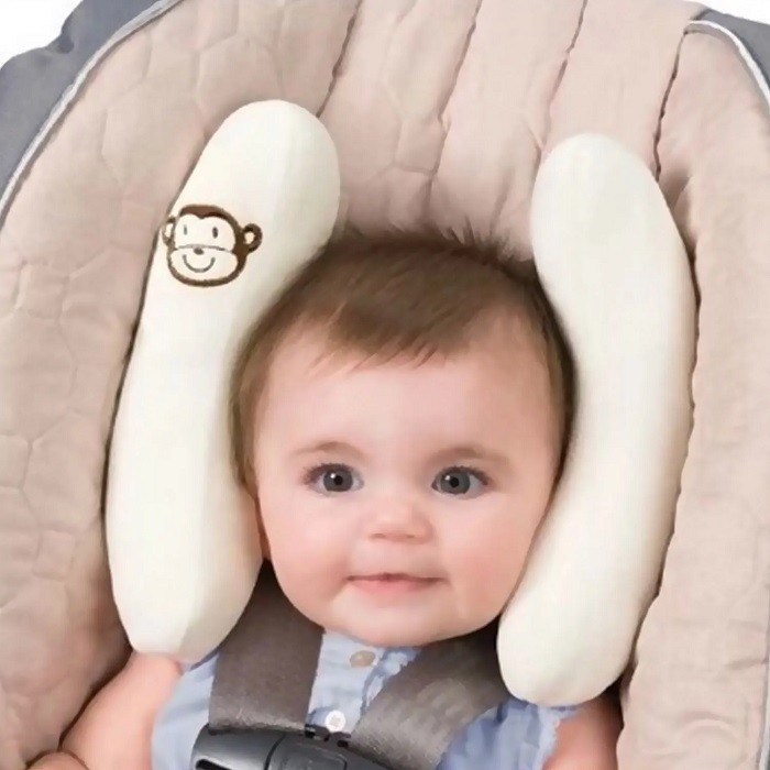 Mặt trước gối giữ đầu cho trẻ sơ sinh ngồi ghế ô tô