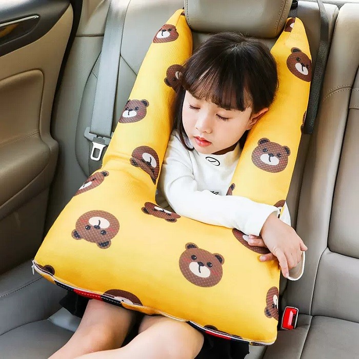 Gối ôm hình chữ U ngồi ô tô cho bé họa tiết hình gấu