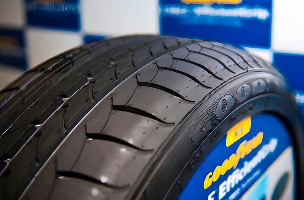 Thiết kế gai lốp Goodyear Eagle EfficientGrip