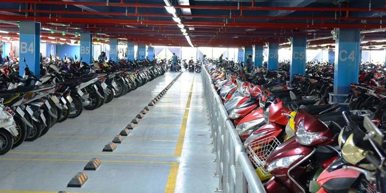 Bãi giữ xe qua đêm tại sân bay Tân Sơn Nhất cho các loại phương tiện