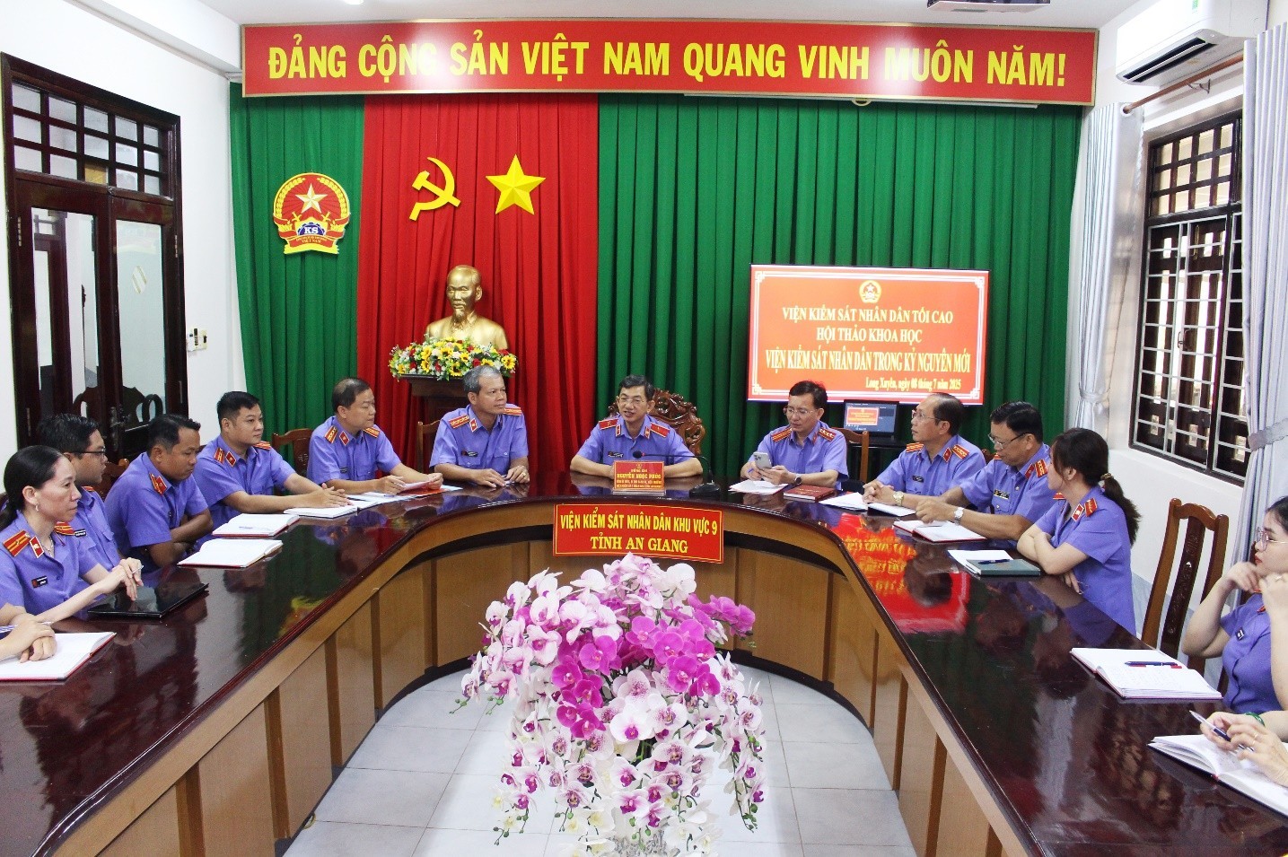 Quyết định Điều động Xe Ô tô Chuyên Dùng và Ý nghĩa