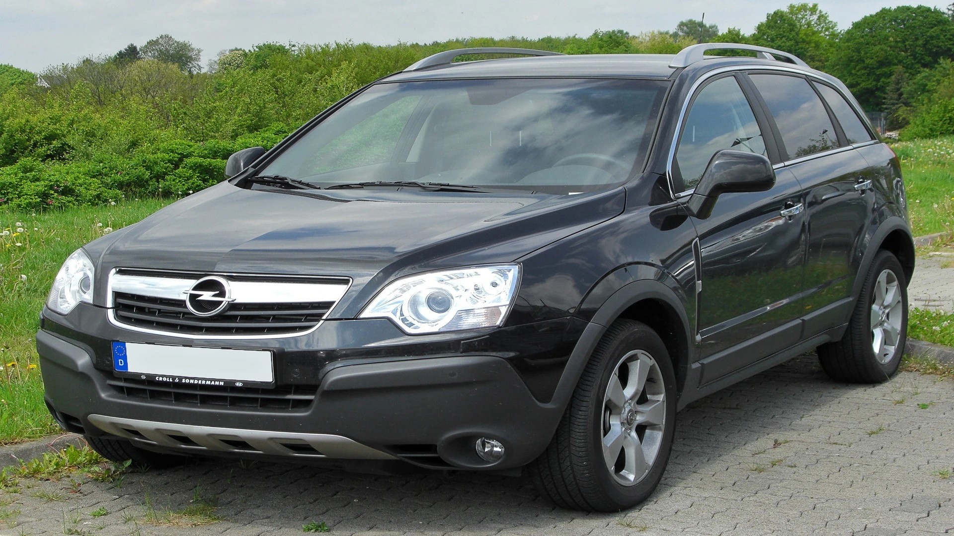 Cổng vào một cơ sở sản xuất của Opel, nơi lịch sử của hãng xe ô tô lâu đời nhất thế giới được viết tiếp