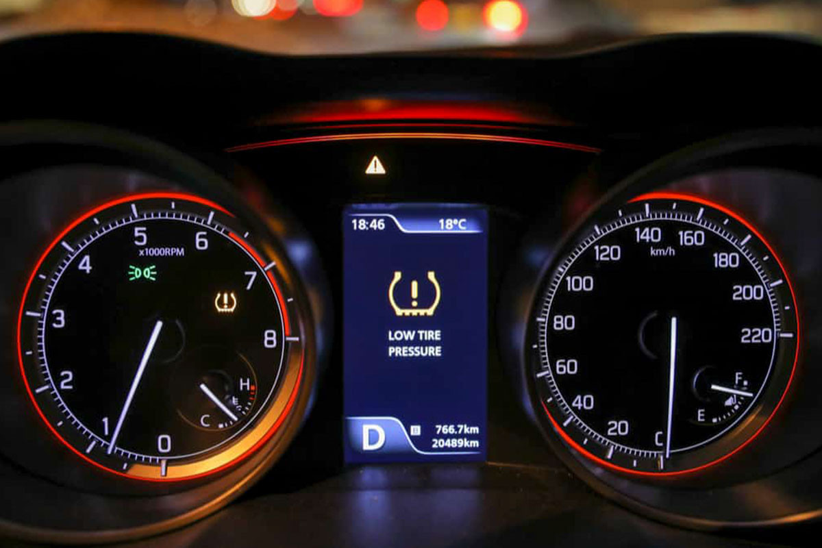 Cảm biến và cảnh báo áp suất lốp TPMS