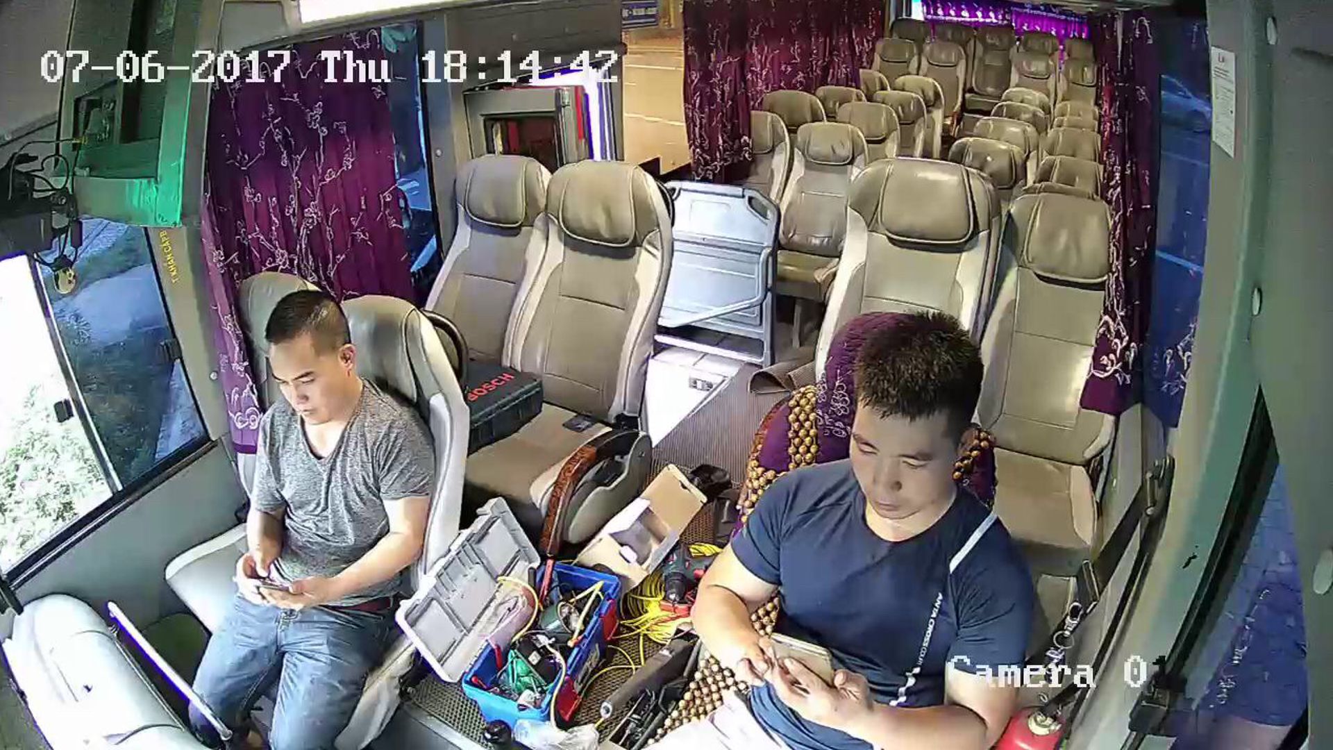 Trong xe ô tô có camera không? Giải đáp chi tiết