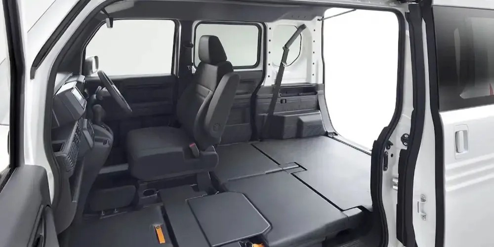 Nội thất và khoang chở hàng linh hoạt của Honda N-Van e