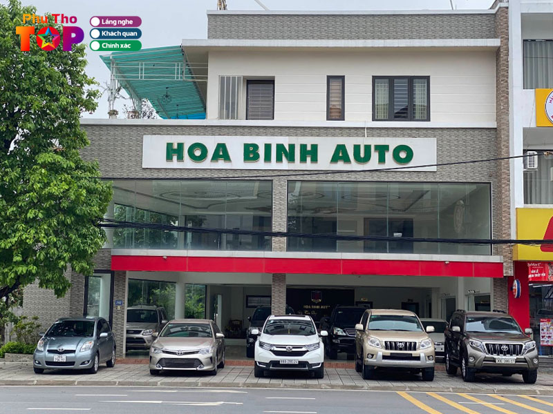 Đa dạng các dòng xe ô tô cũ tại showroom lớn