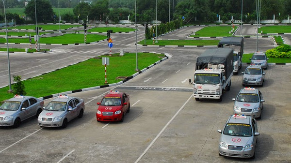 Xe tập lái thực hành học lái xe ô tô tại Thanh Trì