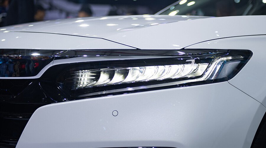 Chi tiết cụm đèn pha LED hiện đại của giá xe ô tô honda accord