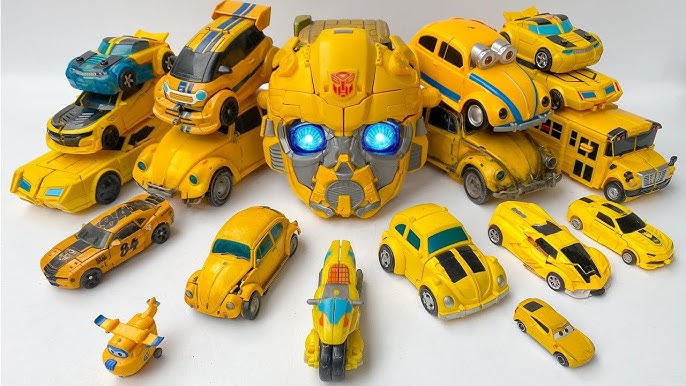 Xe ô tô điều khiển từ xa biến hình robot: Món quà thú vị cho bé