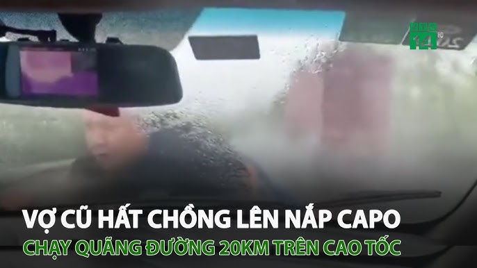 Tính quãng đường một xe ô tô sau khi chờ hết đèn đỏ