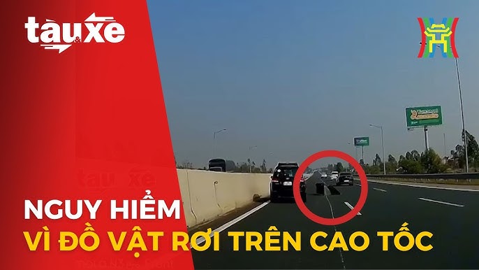 đồ để trong xe ô tô: Những Vật Dụng Nguy Hiểm Cần Tránh Khi Đỗ Xe Dưới Trời Nắng