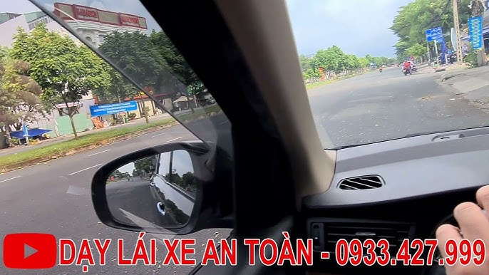 Lái xe ô tô vượt xe con: Quy tắc, xử phạt và cách xử lý tình huống an toàn
