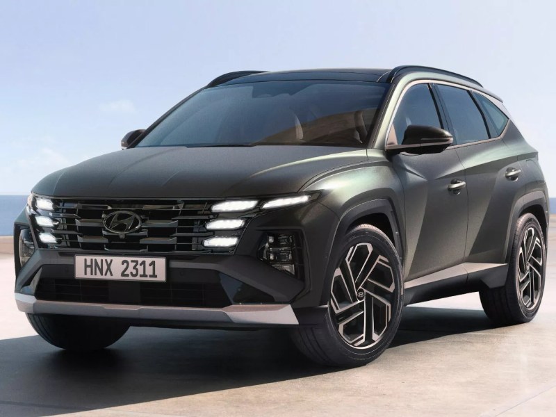 Hyundai Tucson màu trắng, mẫu xe ô tô gia đình 5 chỗ gầm cao với thiết kế hiện đại