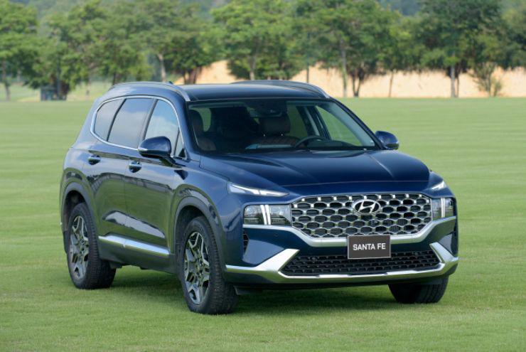 Hyundai SantaFe - SUV 7 chỗ giữ giá tốt