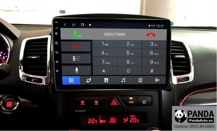Thực hiện cuộc gọi rảnh tay qua Bluetooth trên màn hình GOTECH của xe ô tô Kia Sorento 2009