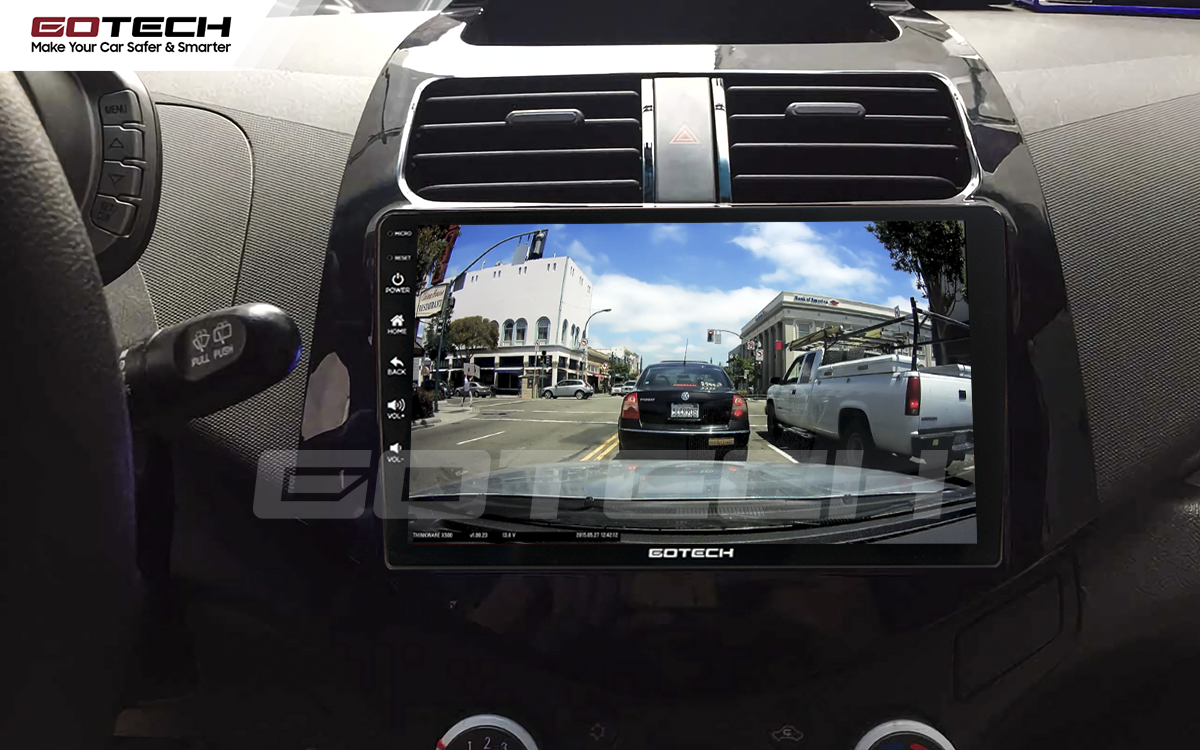 Tích hợp các thiết bị camera ngoại vi giúp quan sát dễ dàng trên xe Chevrolet Spark 2012