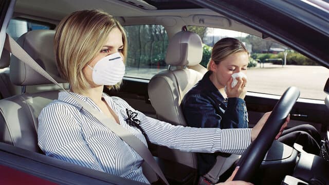 Mùi hôi trên xe ô tô: Nguyên nhân và Cách xử lý hiệu quả