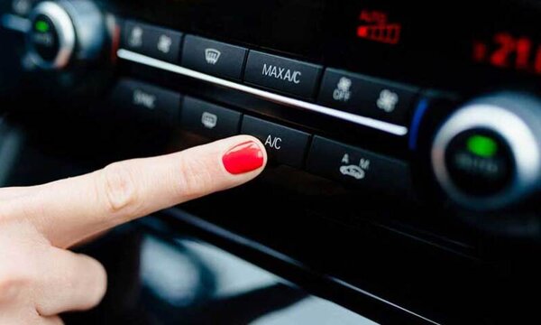 Biểu tượng chế độ lấy gió ngoài trên bảng điều khiển điều hòa xe ô tô