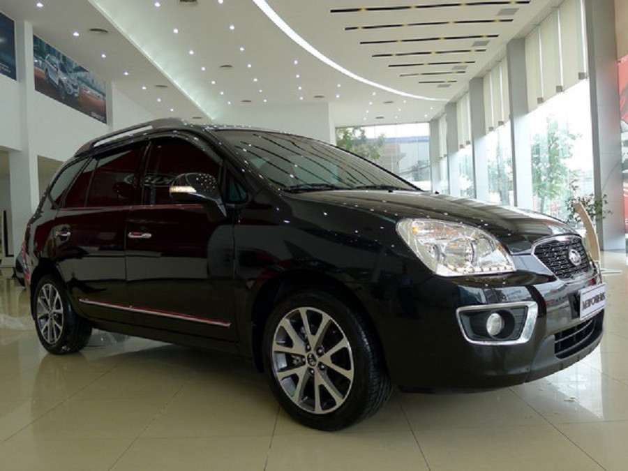 Mẫu Kia Carens đời 2014-2016 - xe ô tô 7 chỗ cũ giá 300 triệu