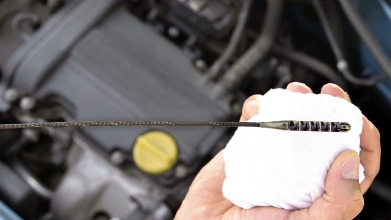 cách kiểm tra dầu nhớt xe ô tô