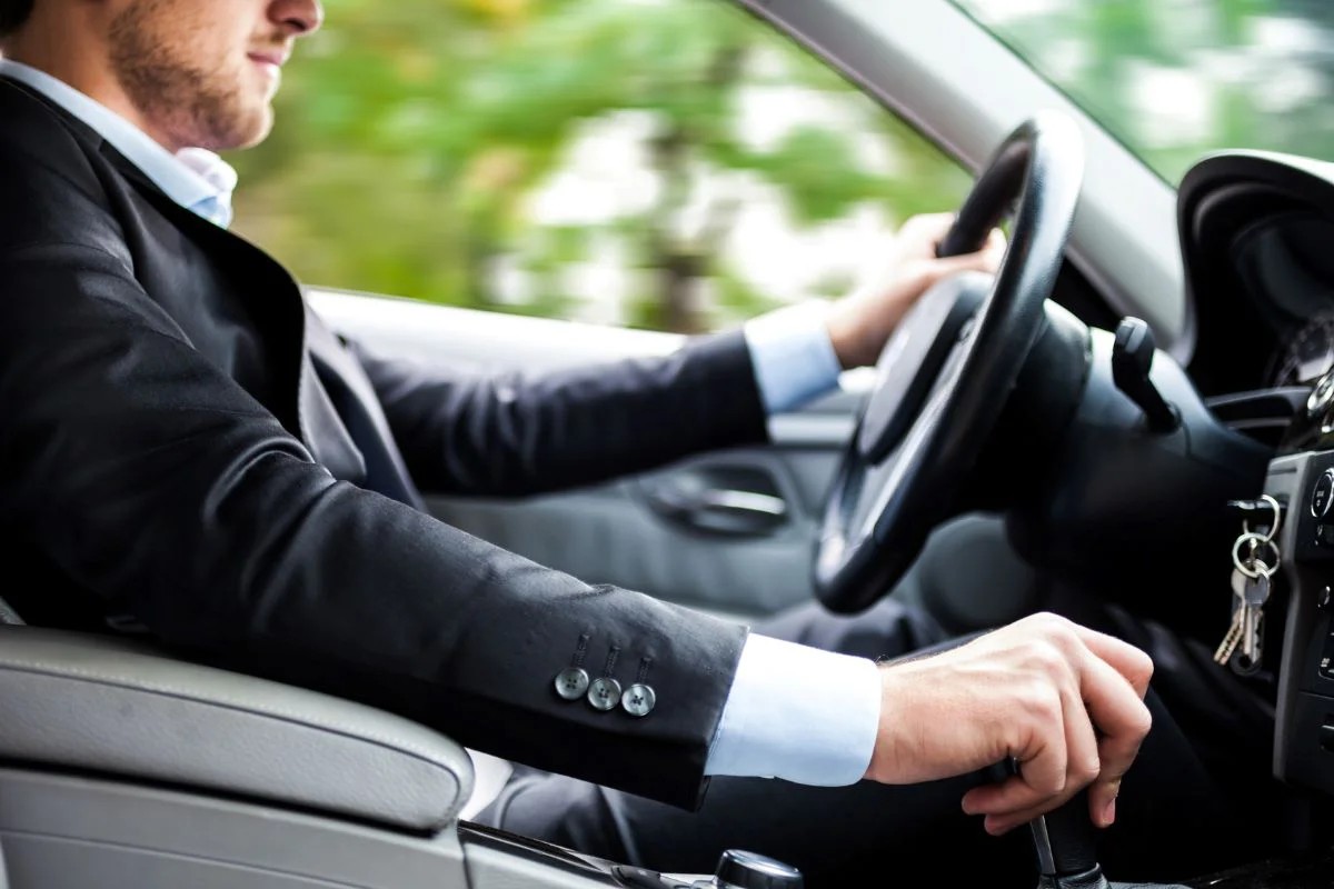Tầm quan trọng của việc giữ tâm lý vững vàng khi lái xe ô tô