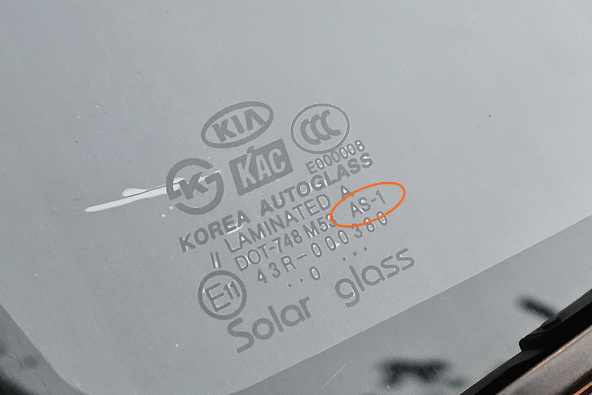 Ý nghĩa của chỉ số AS trên kính xe ô tô