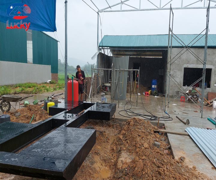 Bộ rửa xe ô tô cơ bản có cầu nâng 1 trụ âm nền tại Yên Bái với mặt bằng chiều rộng 10m, chiều sâu 25m