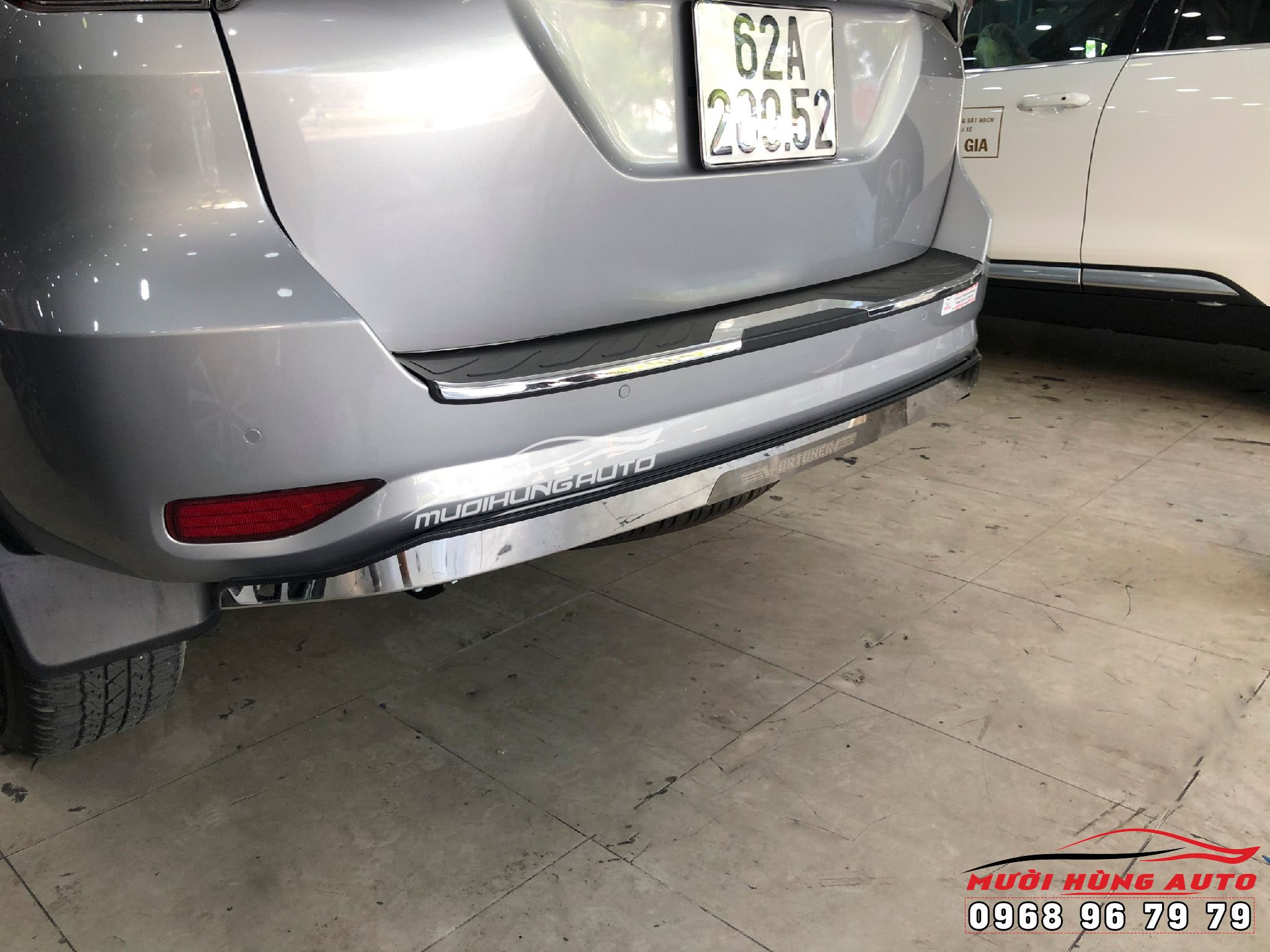 Cản Inox Xe Ô Tô: Tầm Quan Trọng & Lợi Ích