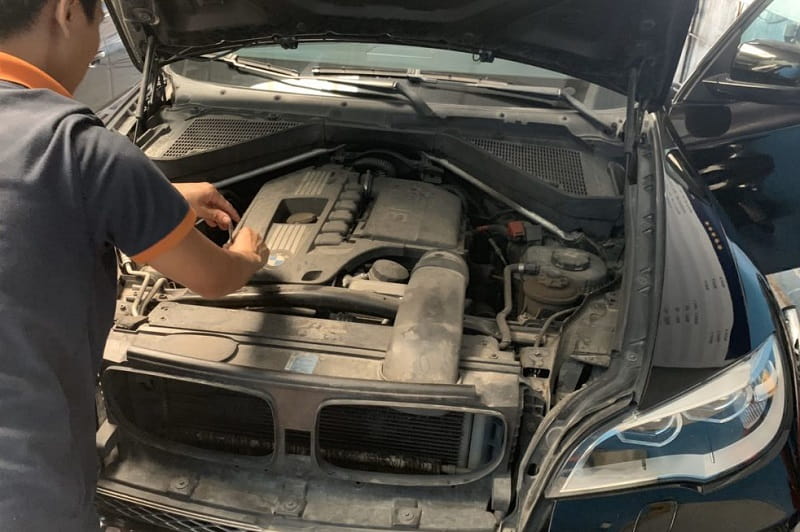 Lỗi động cơ gây rung xe ô tô khi tăng tốc Lỗi động cơ gây rung xe ô tô khi tăng tốc