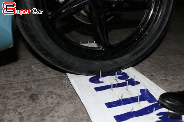 Lớp phủ chống đinh bên trong lốp xe ô tô