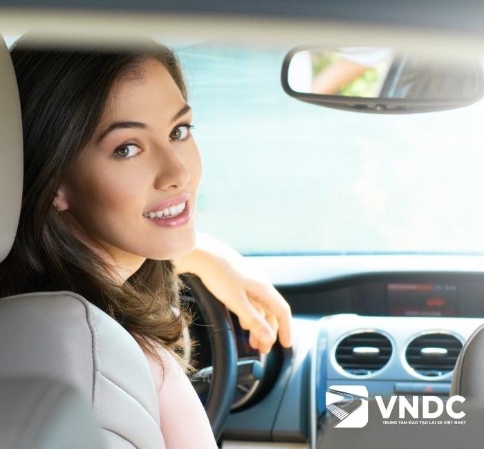 Trường hợp phải thi lại bằng lái xe ô tô