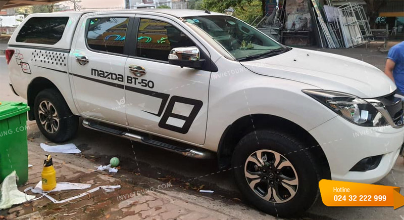 Mẫu mã dán decal xe ô tô đa dạng tại Hà Nội