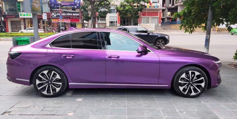 VinFast Lux SA2.0 màu xanh lá mạ độc đáo