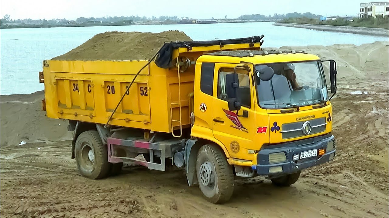 Xe ô tô đổ cát là gì? Khám phá chi tiết