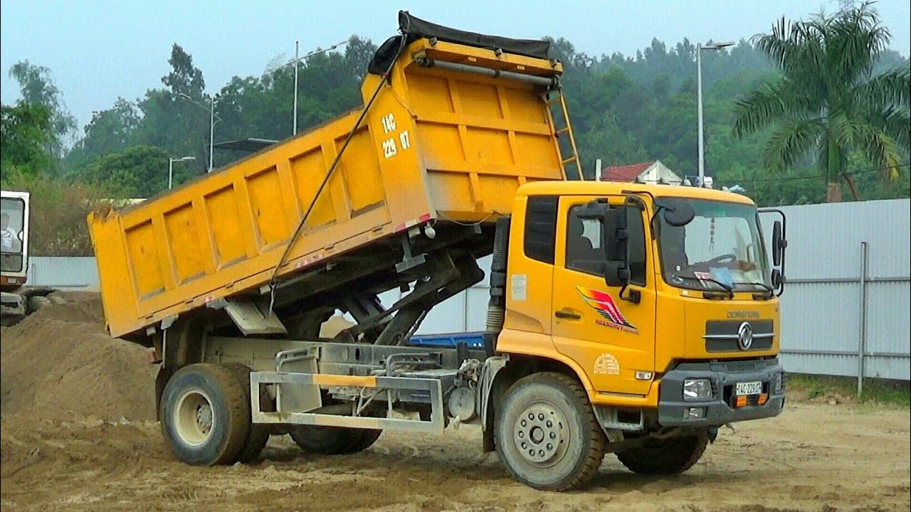 Xe ô tô đổ cát là gì? Khám phá chi tiết