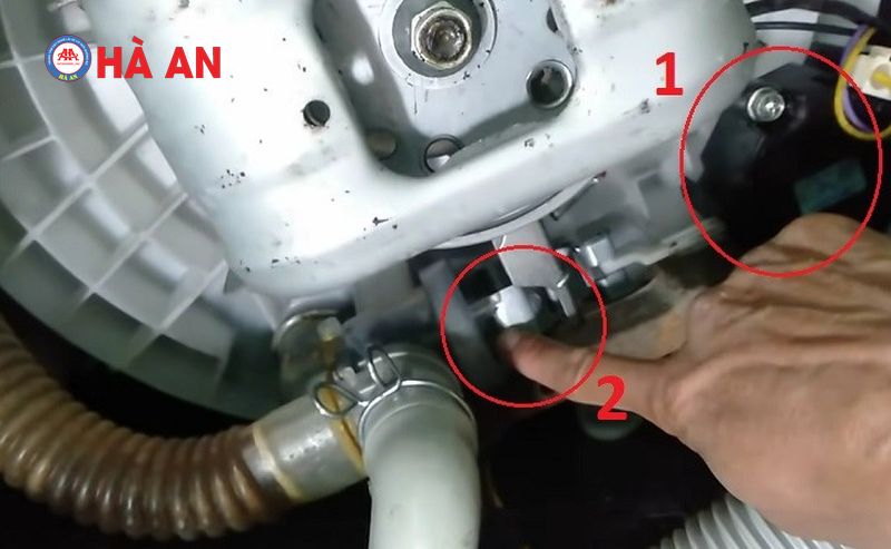 Hệ thống van hút và van xả động cơ dầu - Nguyên nhân xe ô tô máy dầu chạy yếu